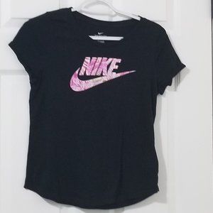 Nike short sleeve tee size XL
